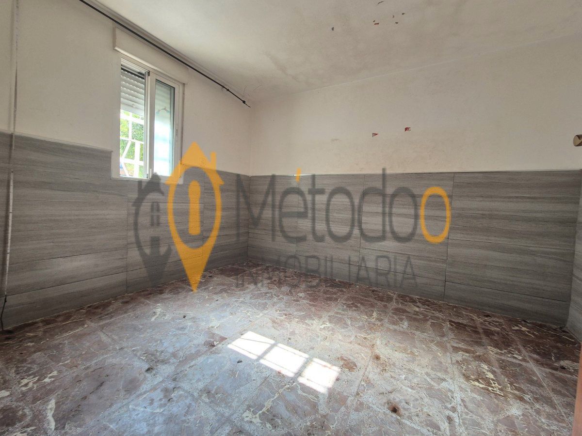 Flat for sale in Calle Pegaso, Los Pájaros