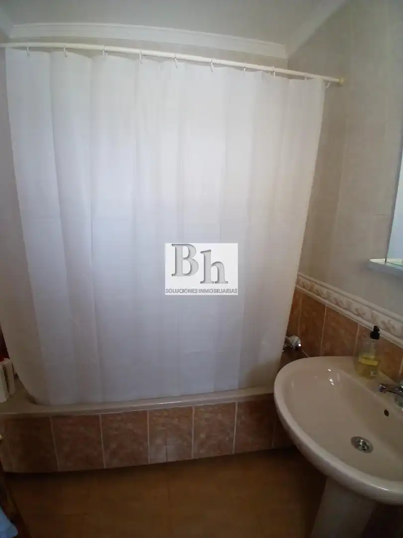 Bathroom of Houses for sale in Málaga  with Air Conditioner, Terrace and Balcony