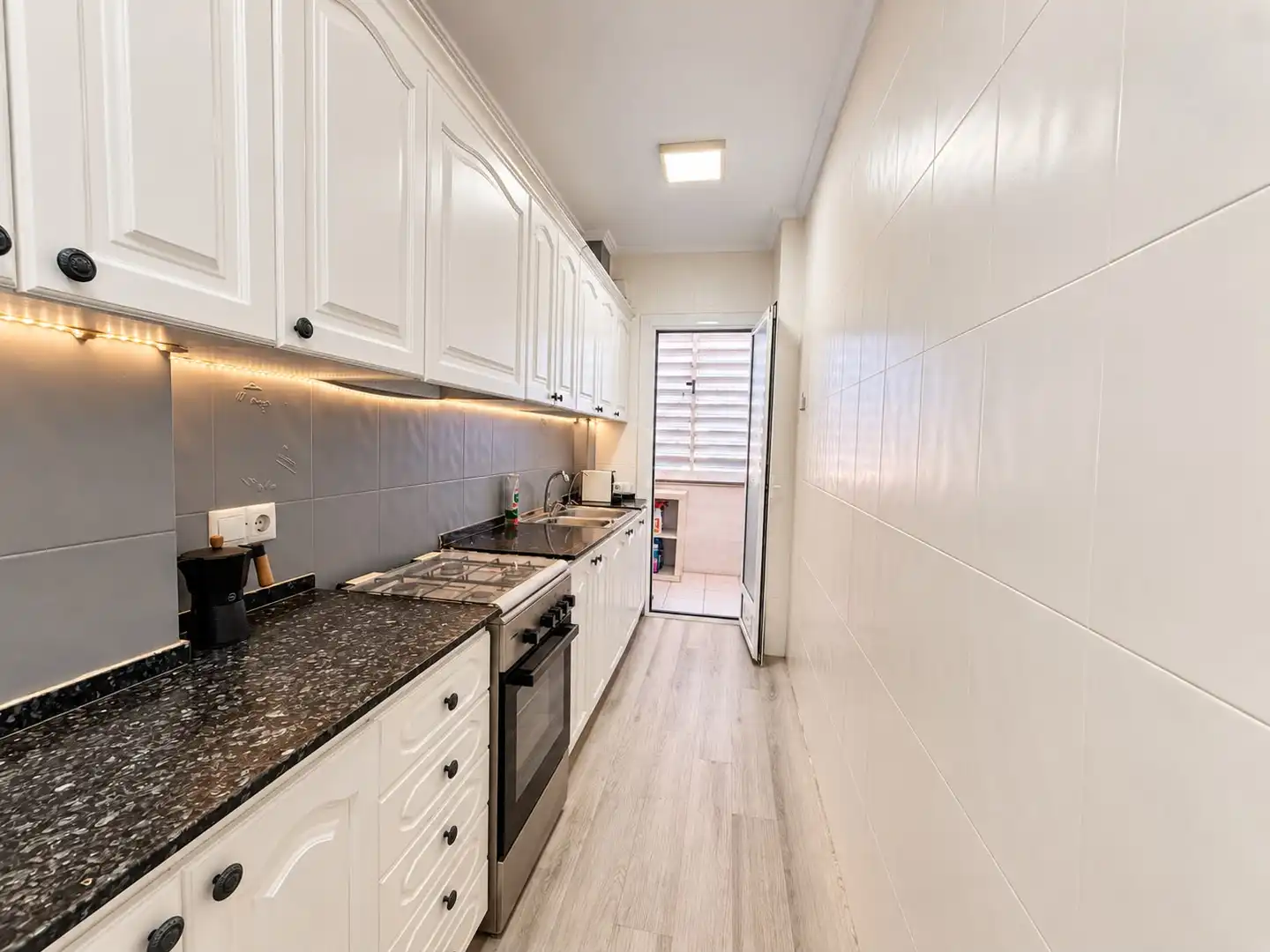 Flat with lift for sale in Passeig d'Espronceda 1, imagen 7
