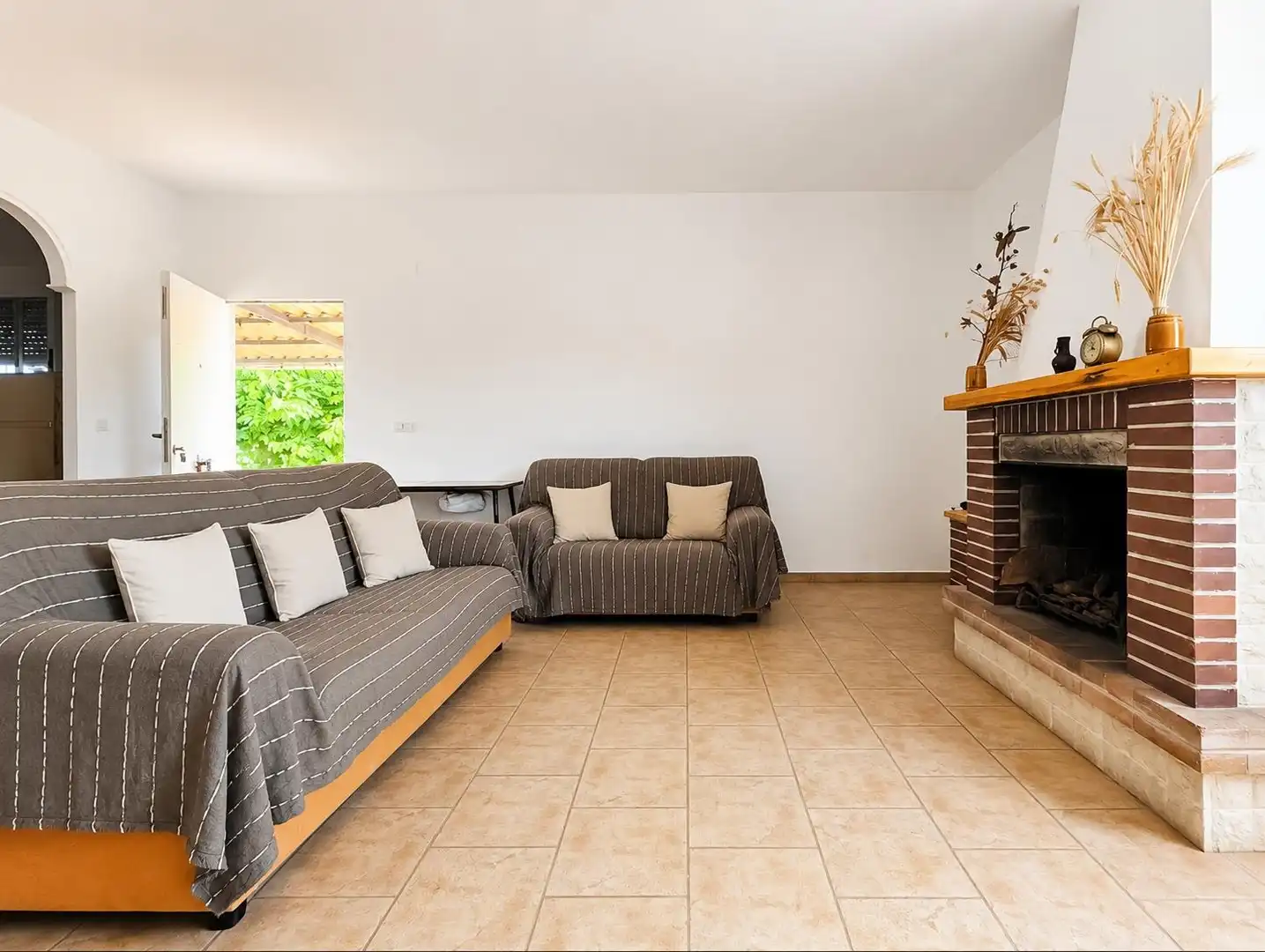 Living room of Houses for sale in Novelda  with Private garden, Storage room and Swimming Pool