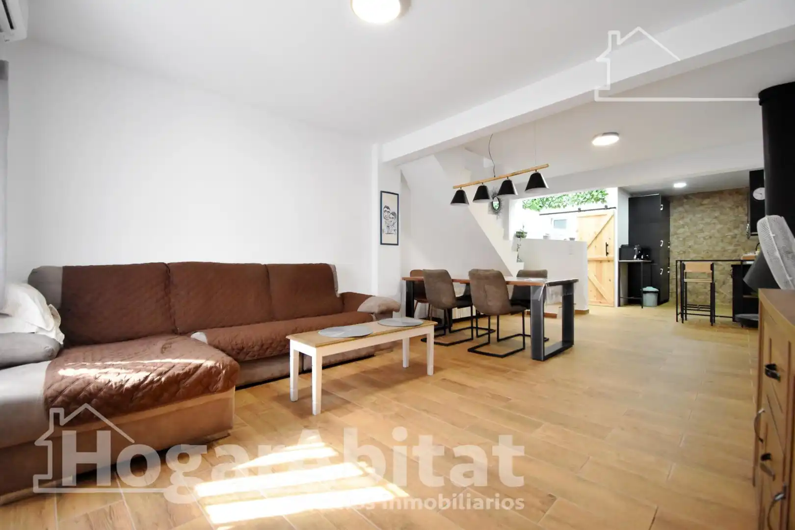 Living room of Houses for sale in Tavernes de la Valldigna  with Air Conditioner and Terrace
