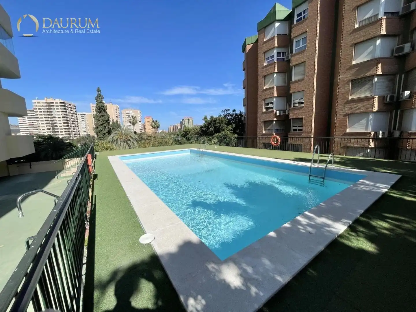 Piscina de Pis en venda en Málaga amb Aire condicionat, Calefacció i Piscina