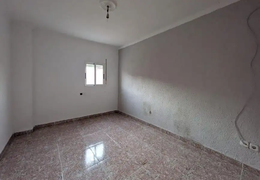 Habitación de Casa adosada en venta en Tortosa con Terraza y Balcón