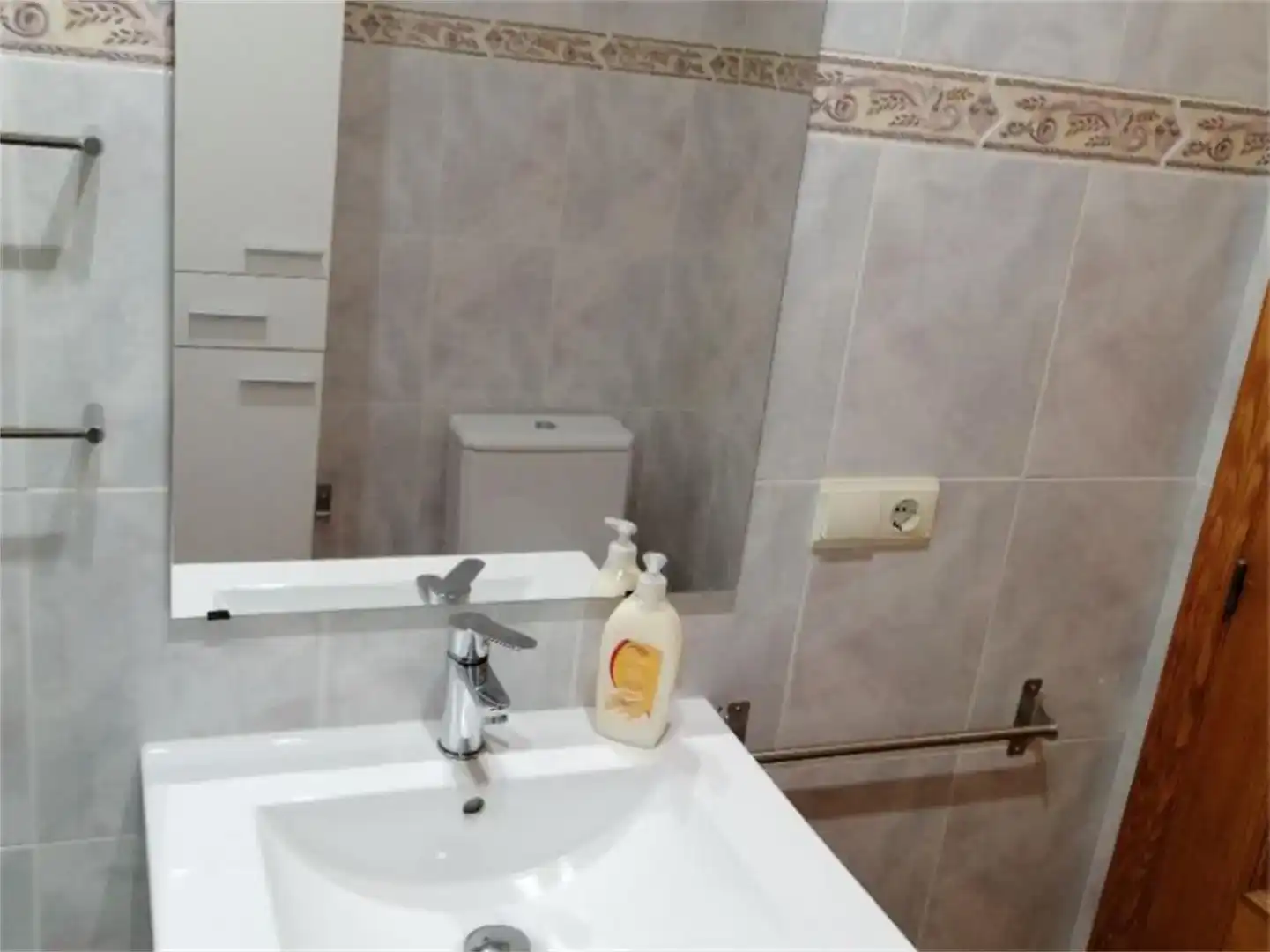 Bany de Casa adosada de lloguer en Moraira amb Aire condicionat, Jardí privat i Traster