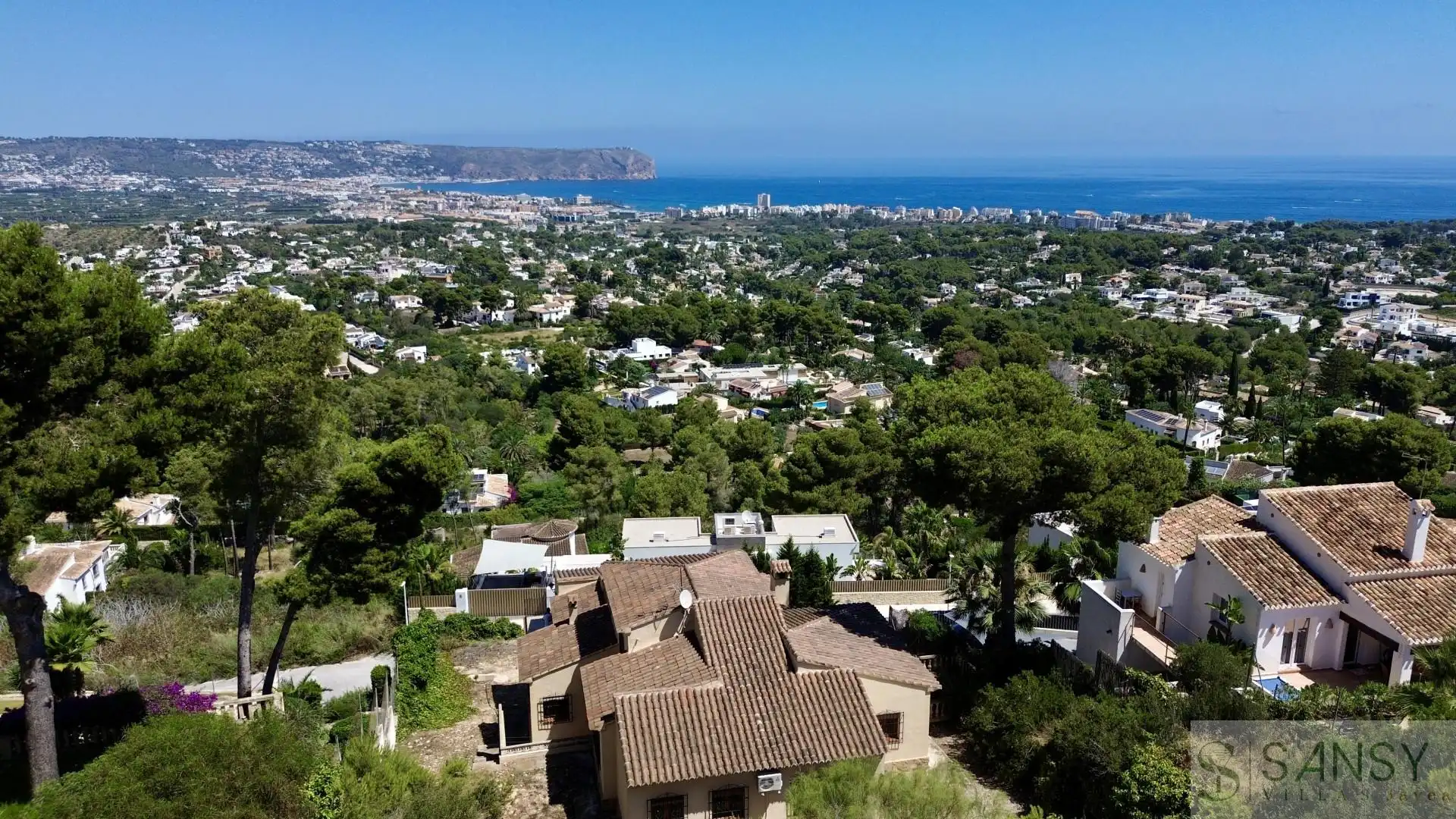 Vista exterior de Casa o chalet en venta en Jávea / Xàbia con Terraza y Piscina