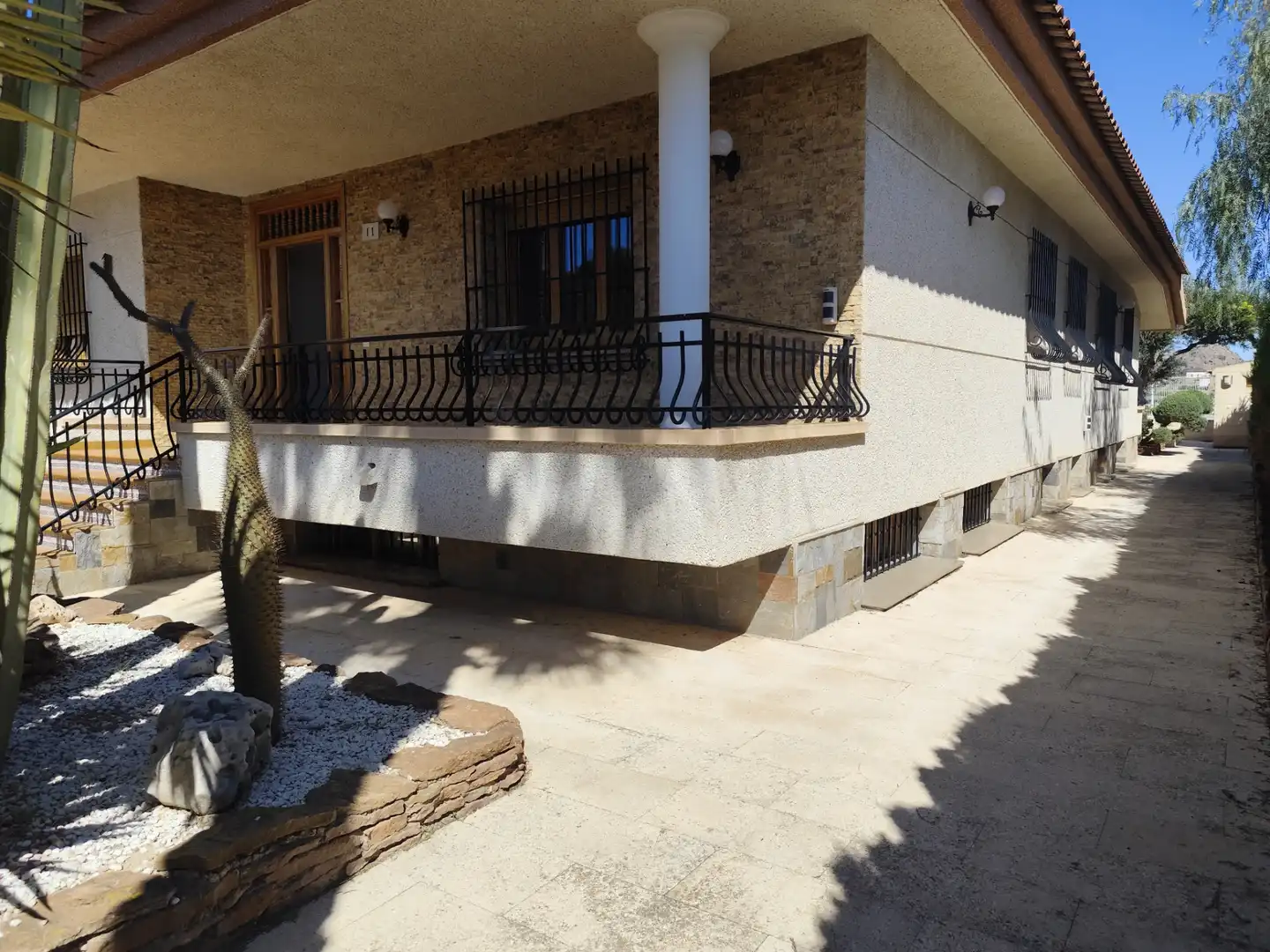 Vista exterior de Casa o xalet en venda en Murcia amb Terrassa, Traster i Piscina