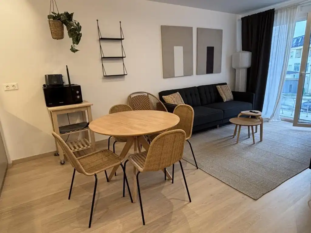 Sala d'estar de Pis en venda en Ortigueira amb Calefacció, Jardí privat i Terrassa
