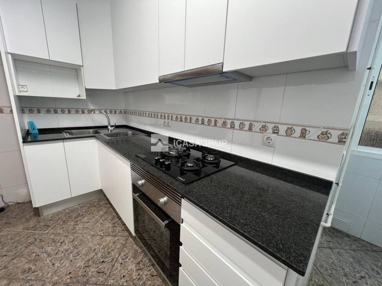 Flat for sale in Bailèn, Zona Nord