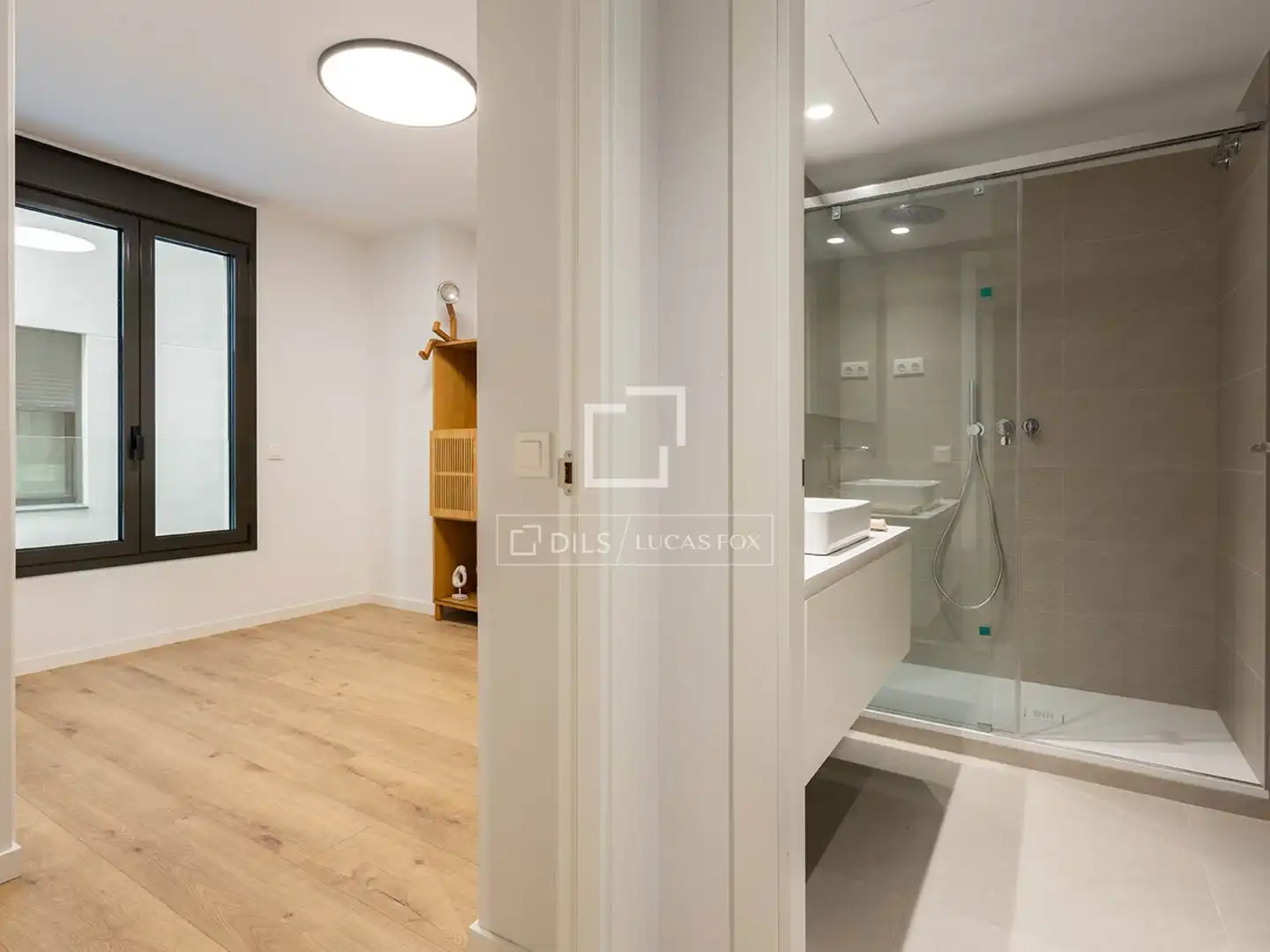 Bathroom of Flat for sale in Barcelona  with Air Conditioner, Heating and Terrace