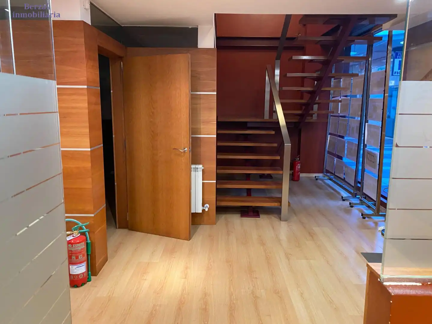 Büro zur Miete in  Logroño mit Heizung und Möbliert
