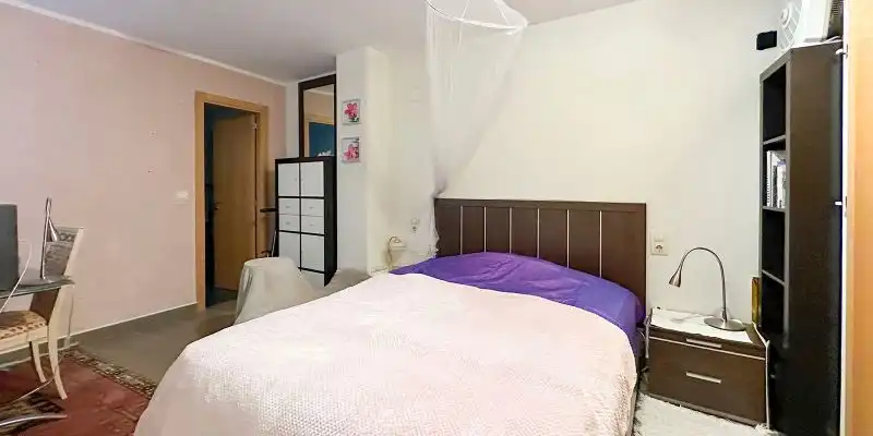 Habitación de Piso en venta en Calpe / Calp con Aire acondicionado, Terraza y Amueblado
