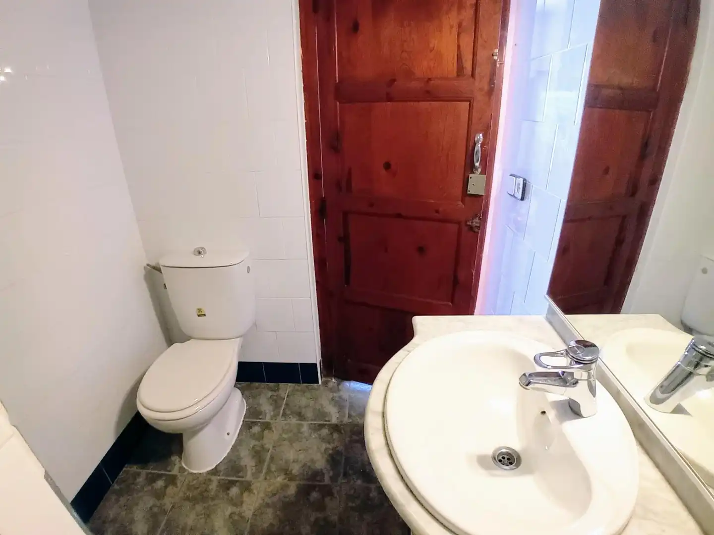 Baño de Casa o chalet de alquiler en El Puig de Santa Maria con Calefacción, Jardín privado y Terraza
