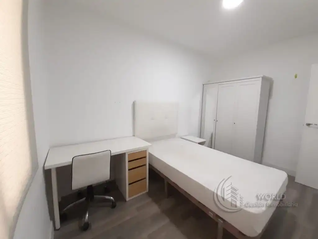 Habitación de Piso de alquiler en Madrid con Calefacción, Amueblado y Horno