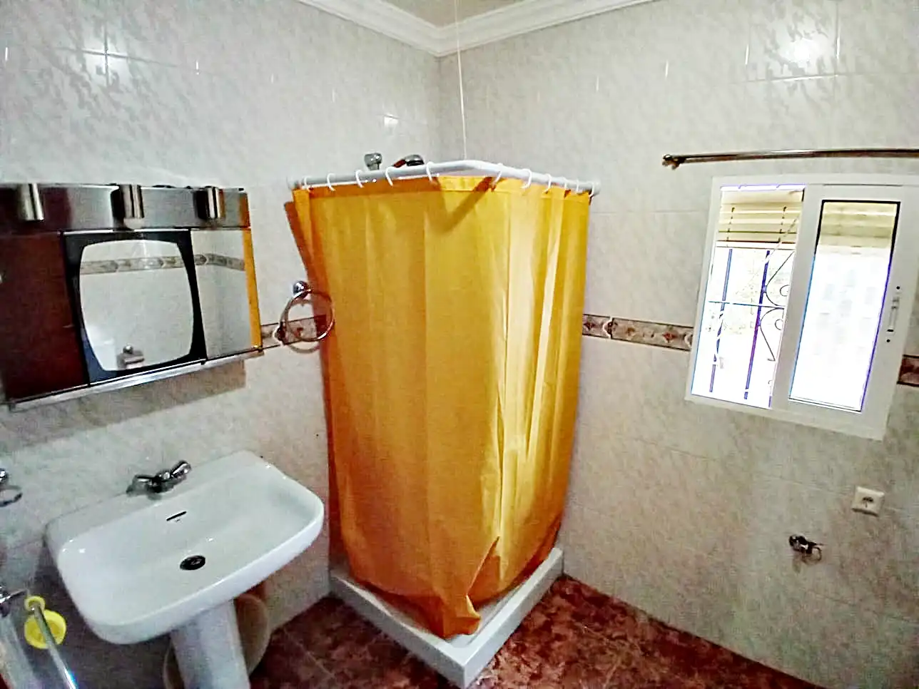 Badezimmer von Country house zum Verkauf in Álora mit Privatgarten, Terrasse und Abstellraum