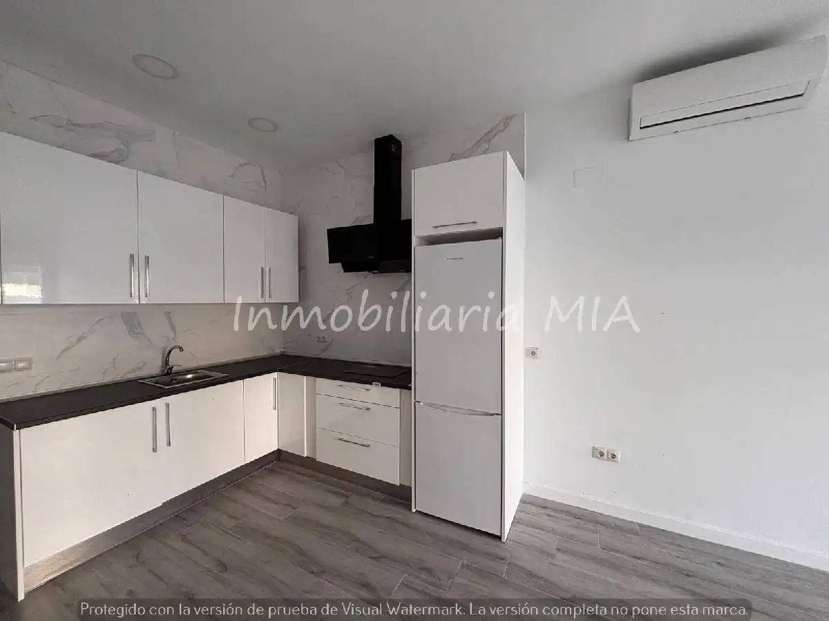 Mini appartamento con piscina in vendita a La Carihuela - Los Nidos, imagen 2