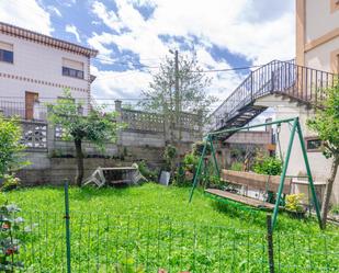 Jardí de Casa o xalet en venda en Mieres (Asturias) amb Calefacció i Jardí privat