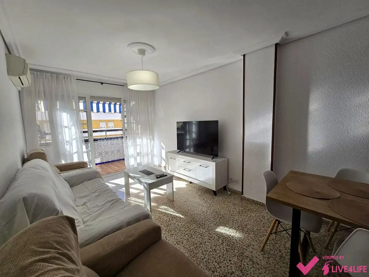 Sala d'estar de Pis de lloguer en  Sevilla Capital amb Aire condicionat, Calefacció i Terrassa