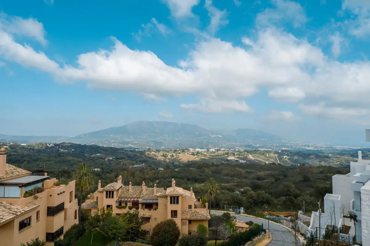 Vista exterior de Dúplex en venta en Ojén con Terraza, Trastero y Piscina