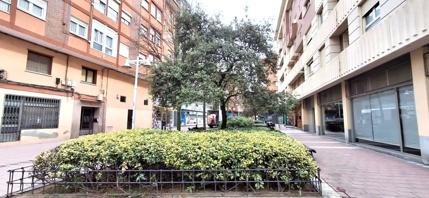 Vista exterior de Pis en venda en Valladolid amb Calefacció i Terrassa