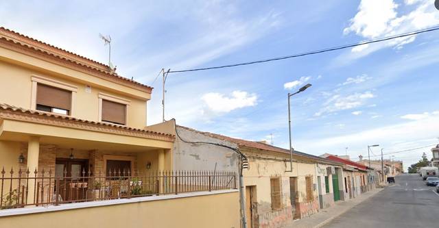 Casa adosada en Venta en CL Naranjo Nº 80 en Bigastro