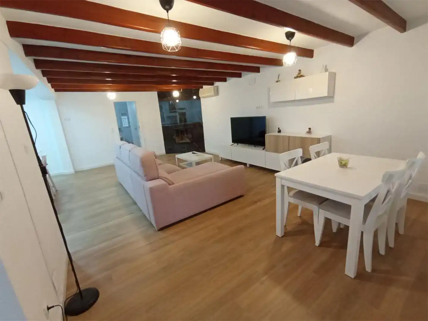 Sala d'estar de Pis en venda en Elche / Elx amb Aire condicionat, Jardí privat i Parquet