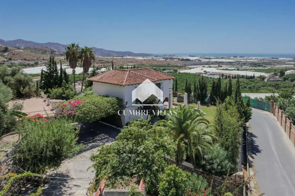 Casa rústica amb jardí en venda a Motril  ciudad, imagen 3