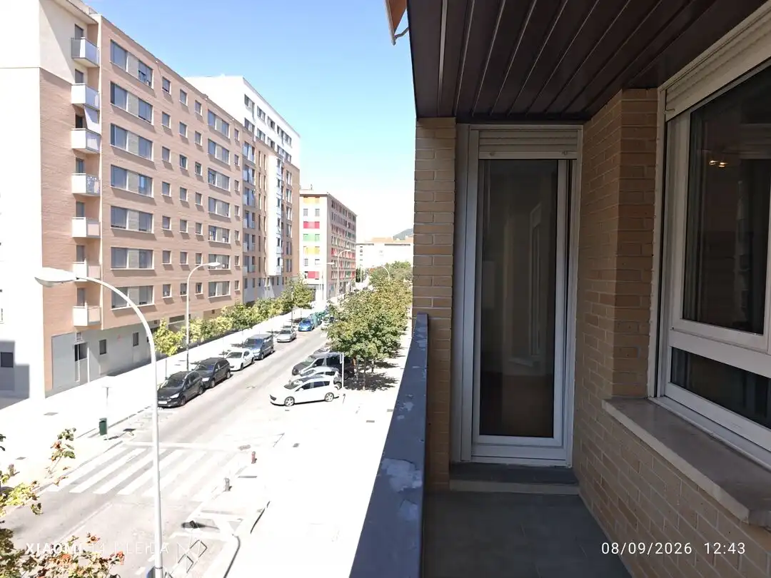 Schlafzimmer von Wohnung zur Miete in  Pamplona / Iruña mit Heizung, Abstellraum und Möbliert