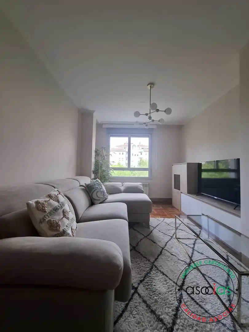 Sala de estar de Piso en venta en Gijón  con Calefacción y Trastero