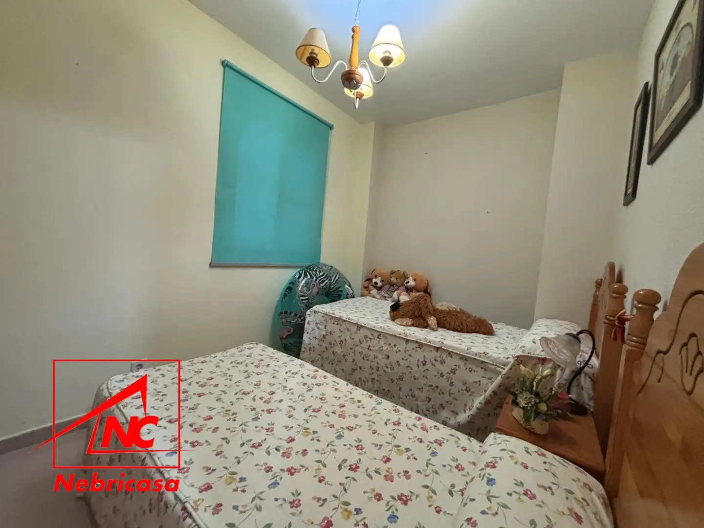 Habitación de Piso de alquiler en Rota con Terraza, Piscina y Amueblado