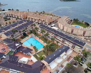 Vista exterior de Dúplex en venda en La Manga del Mar Menor amb Aire condicionat, Terrassa i Moblat