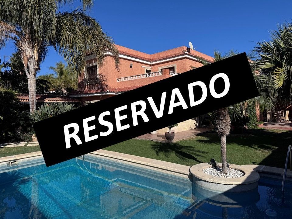 Casa o chalet en venta en Roquetas de Mar con Aire acondicionado, Trastero y Piscina