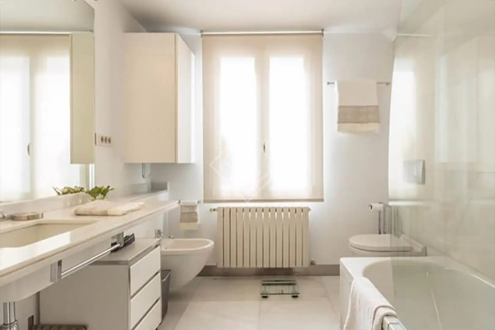 Badezimmer von Dachboden zur Miete in Barrio de Salamanca