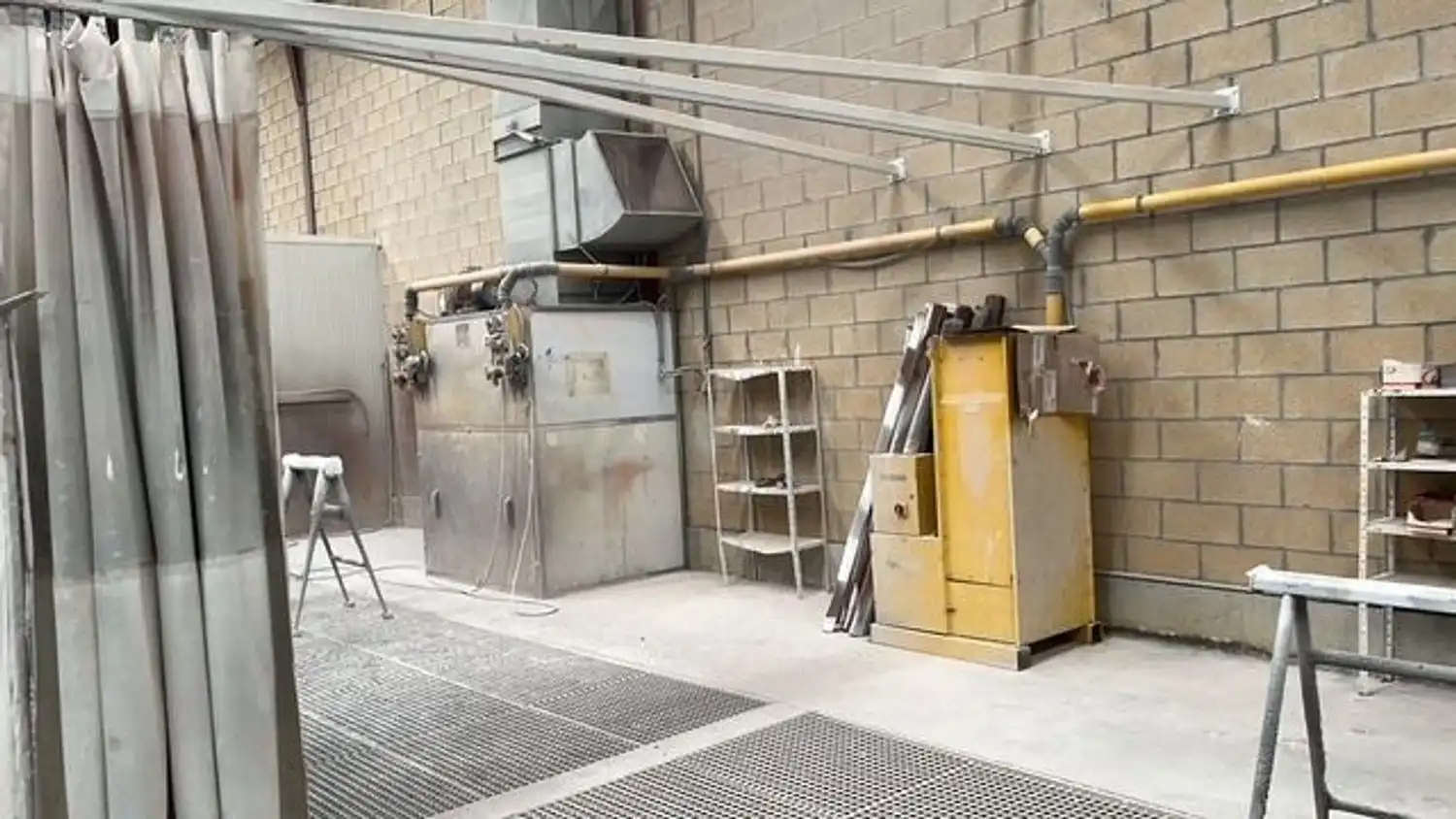 Exterior view of Industrial buildings for sale in Valle de Mena
