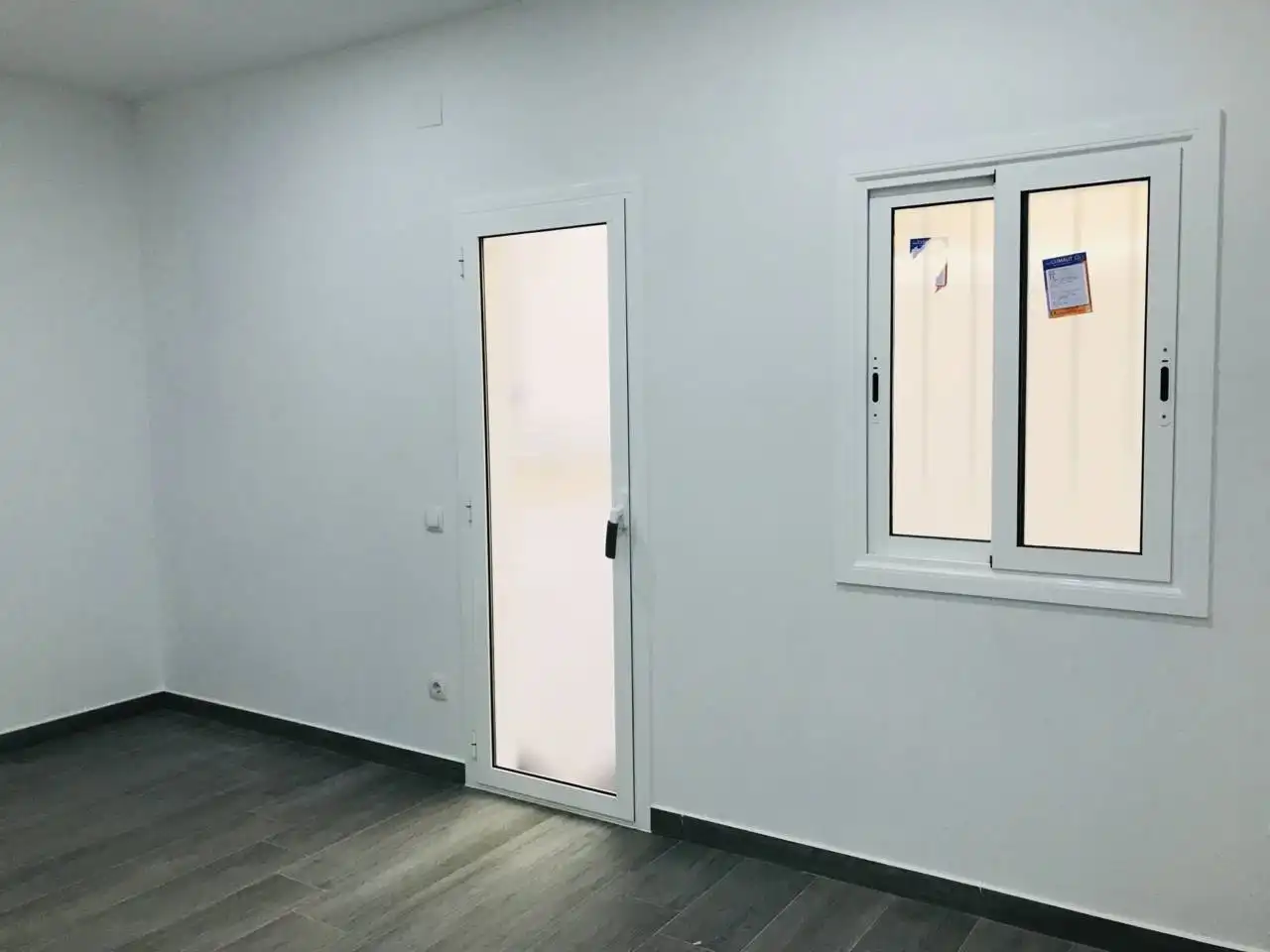 Piso en venta en Calle Estadella, El Bon Pastor
