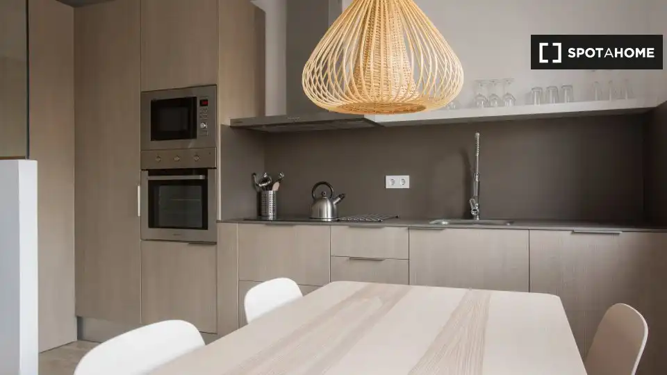Flat for rent in Sants-Badal