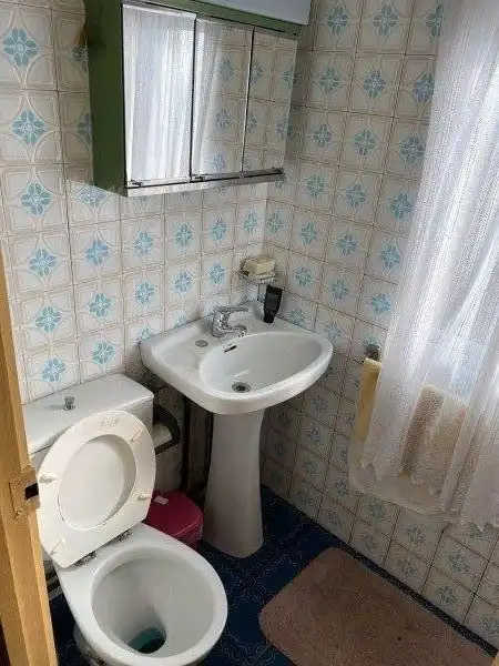 Baño de Casa adosada en venta en A Cañiza   con Trastero y Amueblado