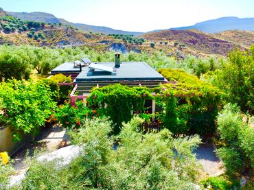 Casa rústica amb jardí en venda a Nevada