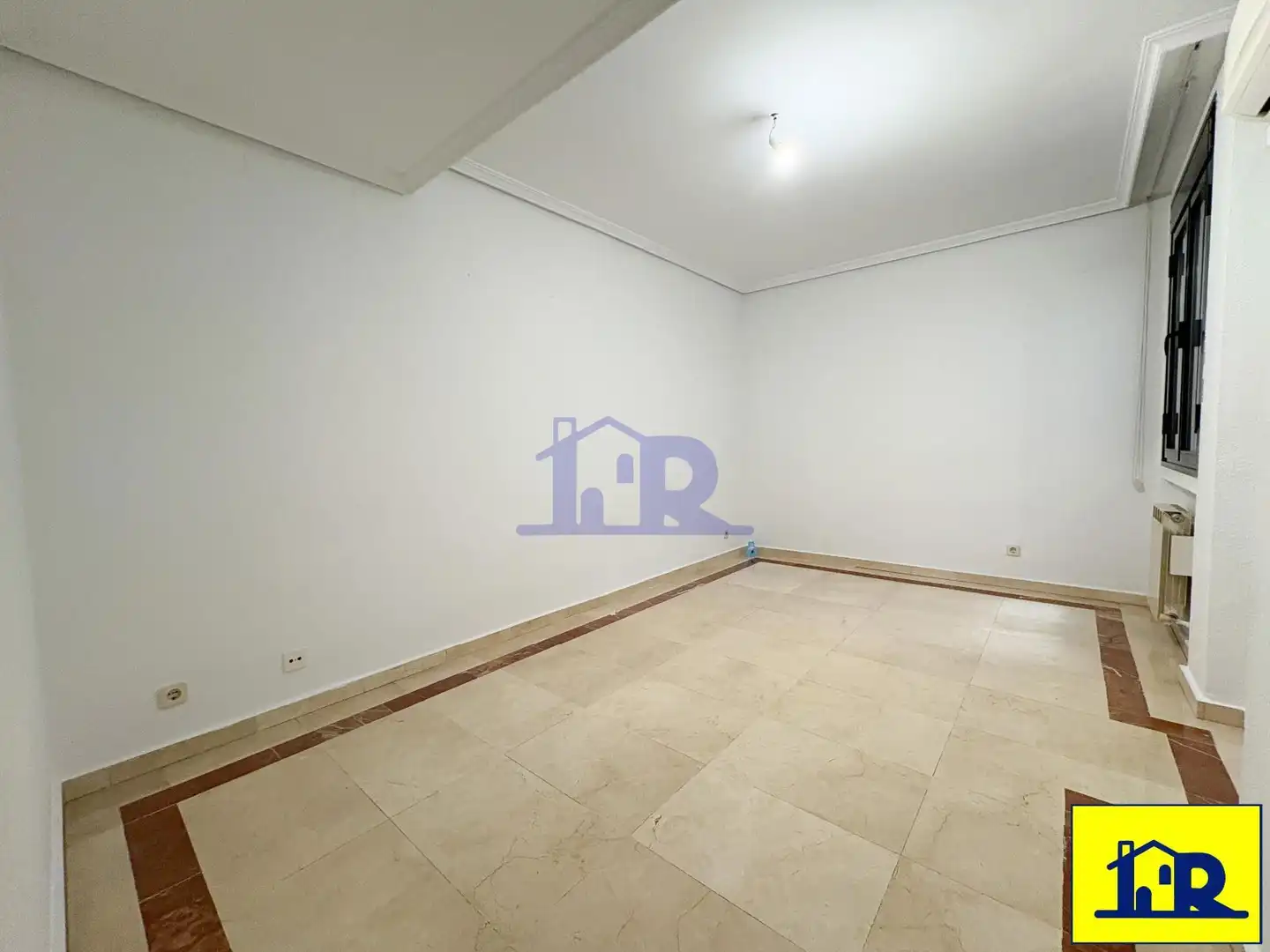 Flat for sale in Sanchez Vera (P.V.106), Centro