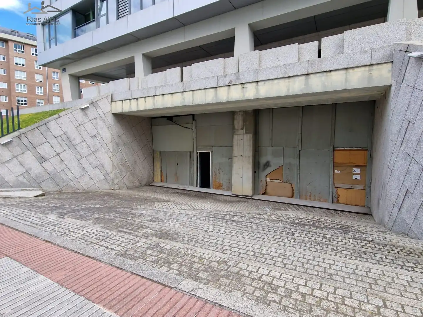 Vista exterior de Local en venta en A Coruña Capital 