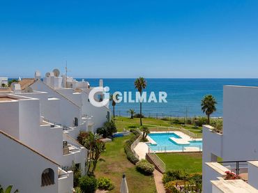 Dúplex amb balcó en venda a Bahía de Casares