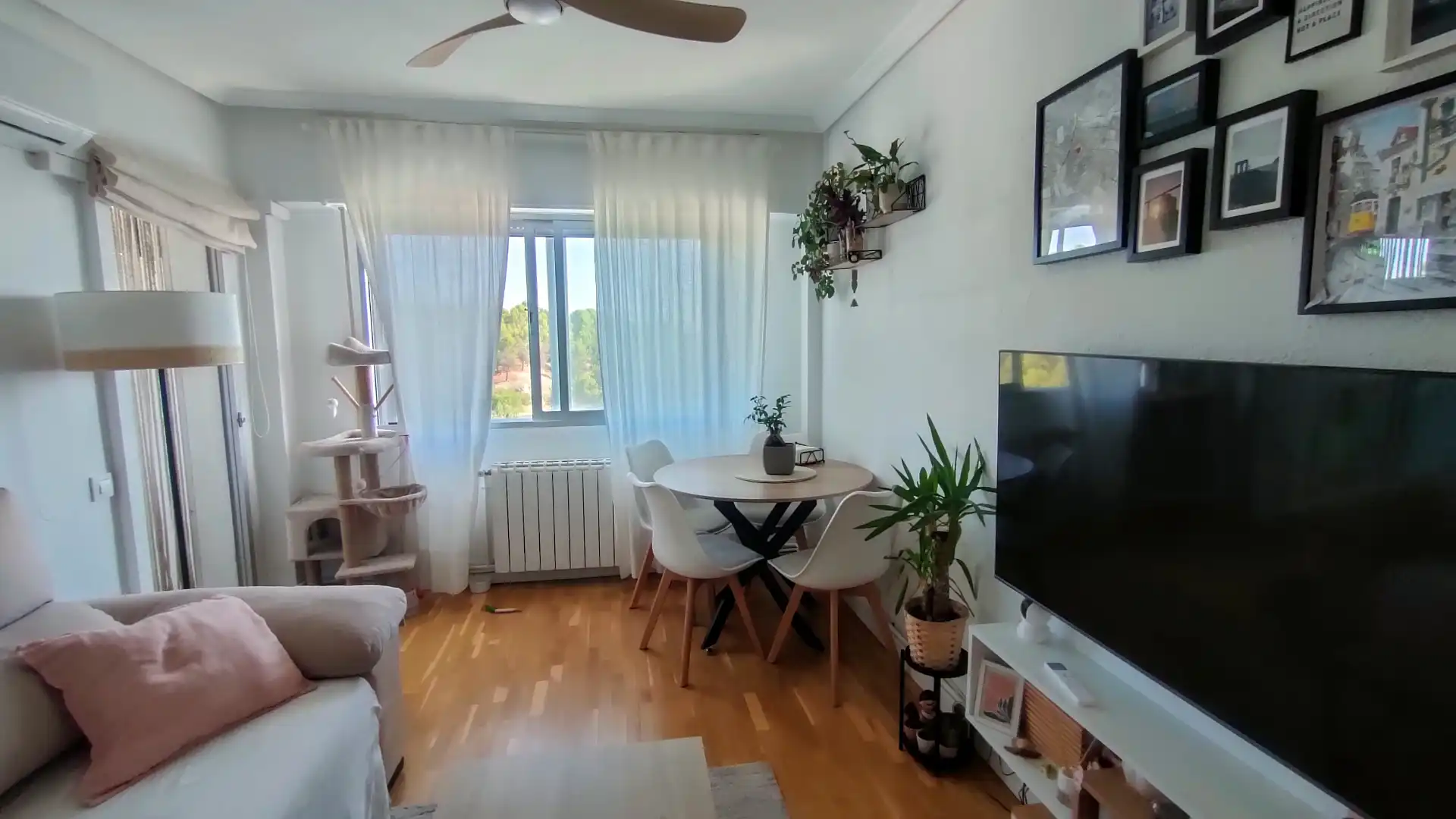 Wohnzimmer von Wohnung zum Verkauf in Coslada mit Klimaanlage, Heizung und Parkett