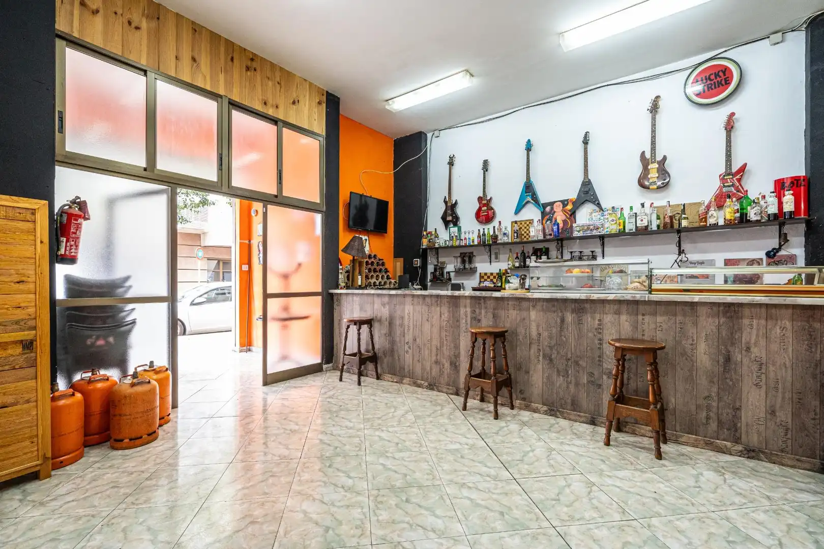 Commercial properties for sale in Carrer de Josep Garcias, 6, Son Gotleu