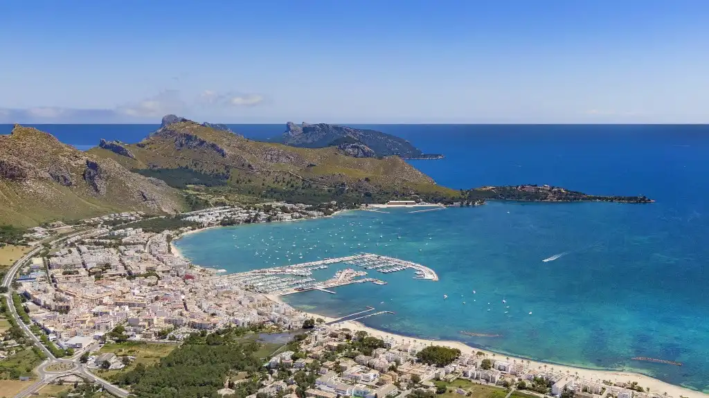 Vista exterior de Ático en venta en Pollença con Trastero, Piscina y Piscina comunitaria