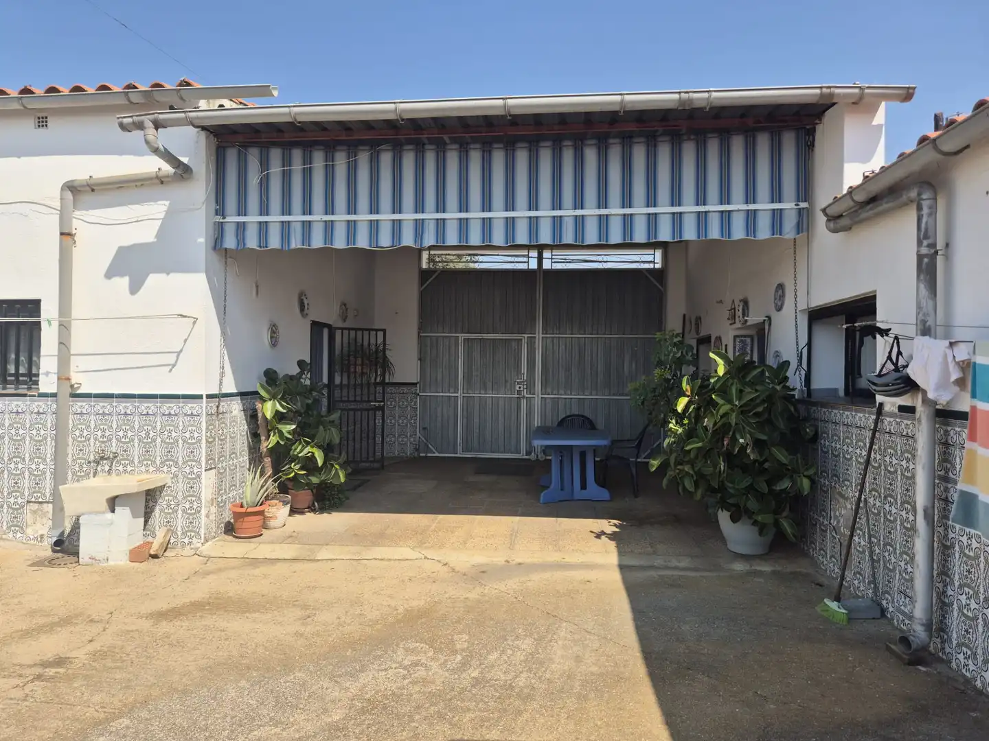 Vista exterior de Casa o chalet en venta en Villanueva de la Serena con Amueblado
