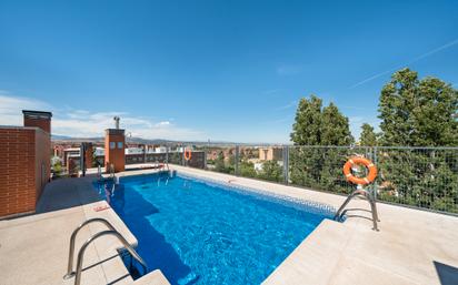 Swimming pool of Flat for sale in Tres Cantos