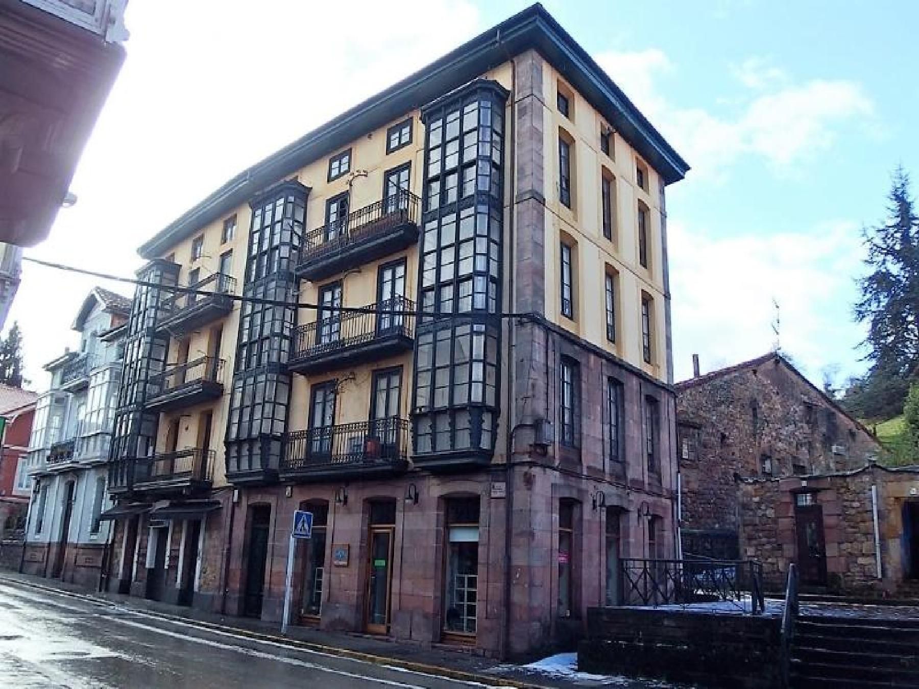Exterior view of Attic for sale in Cabezón de la Sal