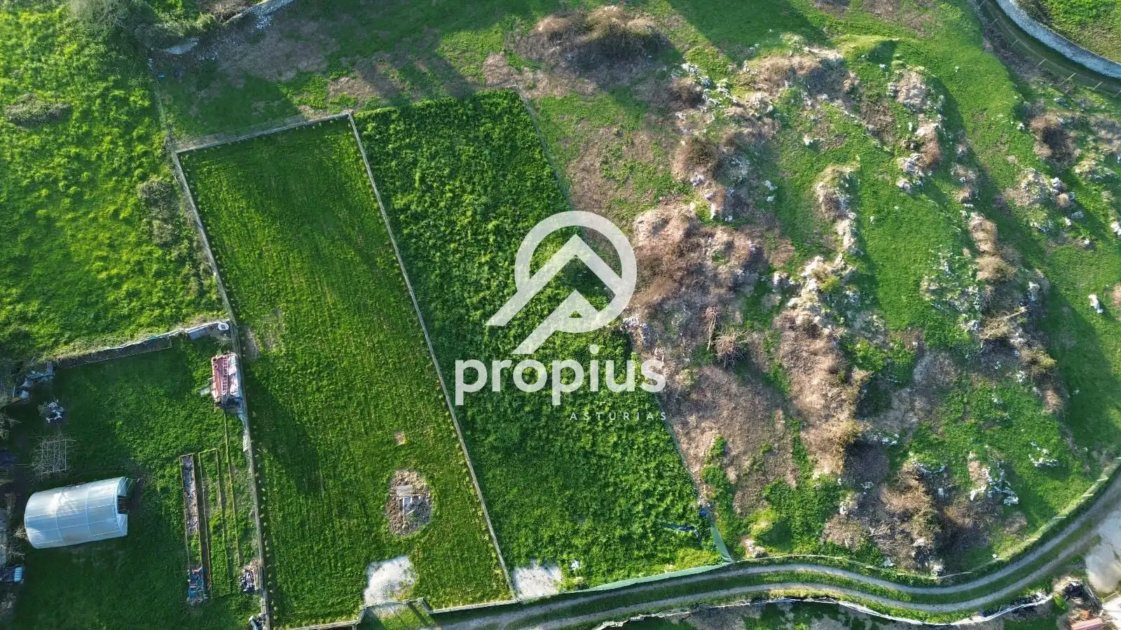 Land for sale in Llanes