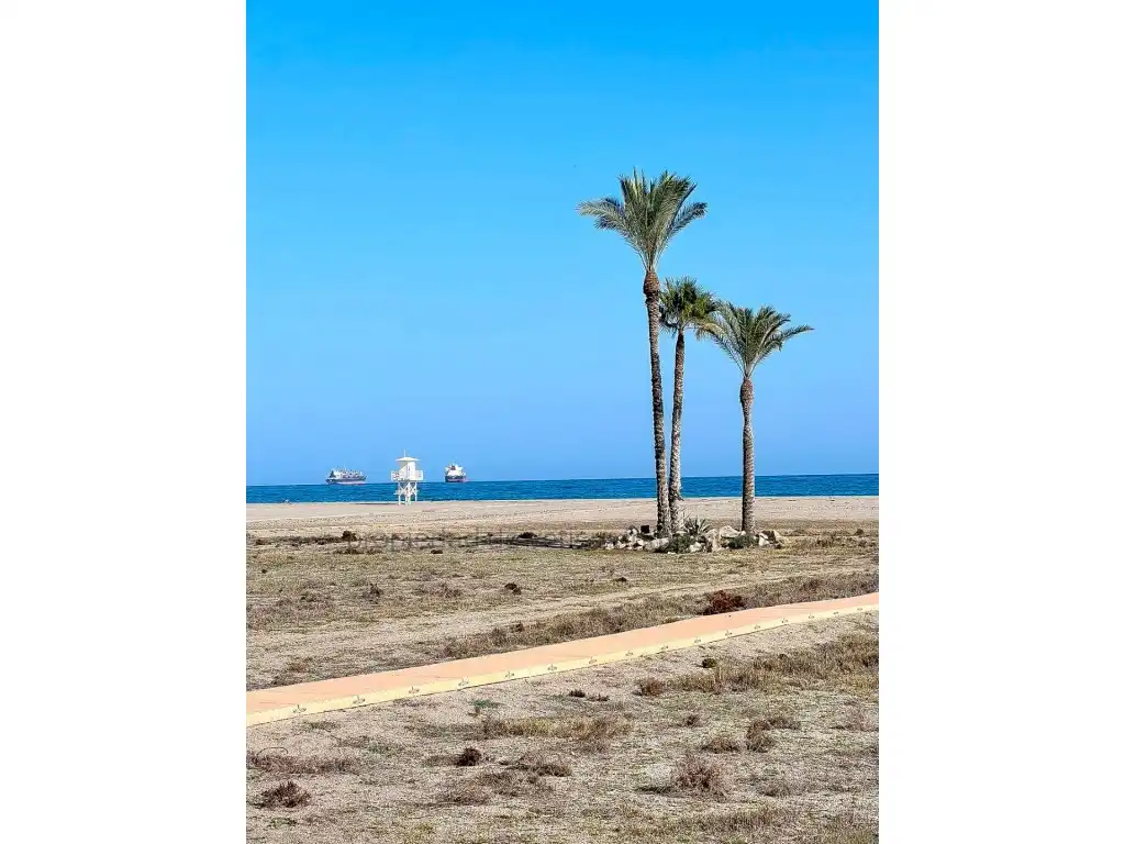 Vista exterior de Dúplex en venta en Vera con Aire acondicionado, Amueblado y Horno