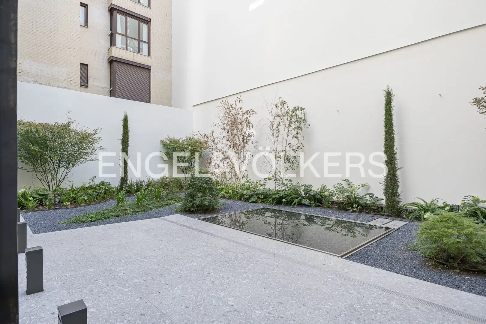 Terraza de Piso en venta en Madrid con Aire acondicionado, Calefacción y Jardín privado