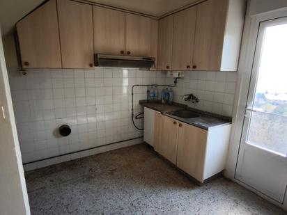 Kitchen of Flat for sale in Santiago de Compostela 